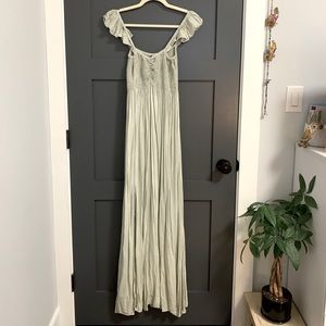 Green Off the shoulder maxi dress
